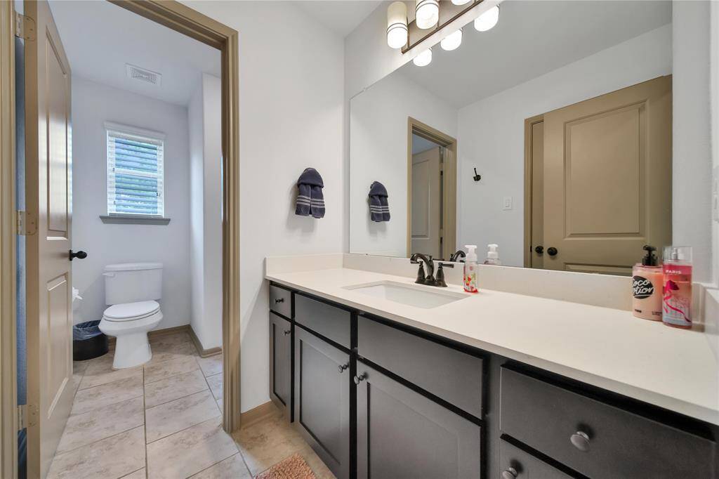 Upstairs bathroom