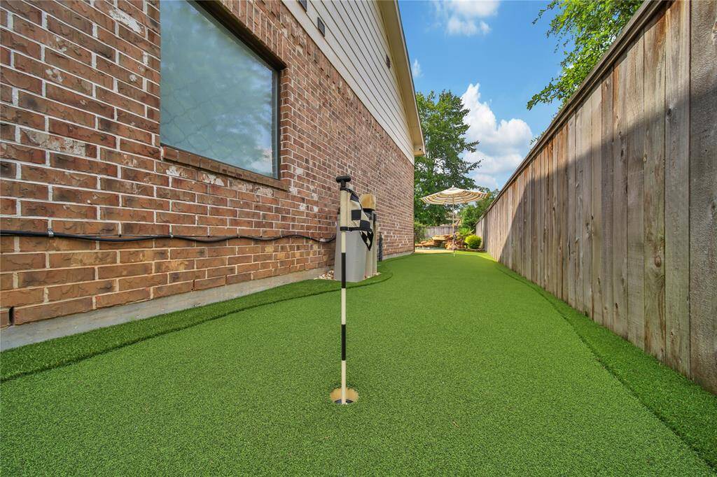Putting green