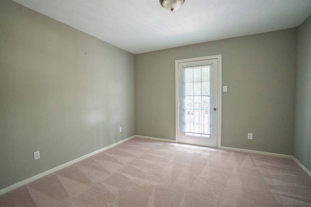 Bedroom 2 (upstairs)