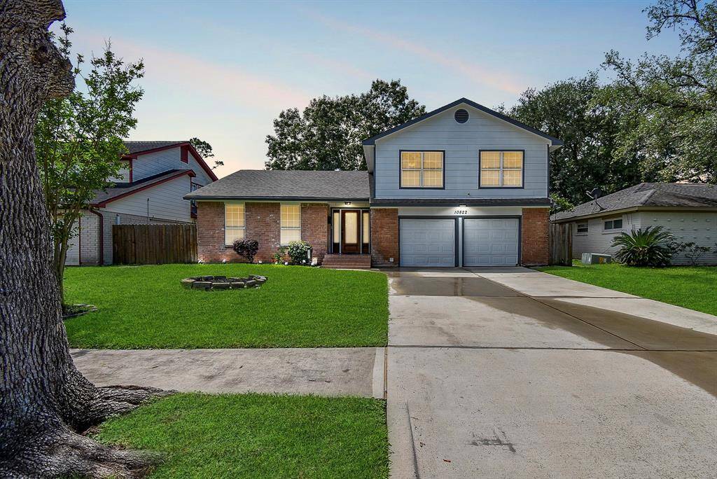 Welcome home to 10822 Sagebluff Dr! This stunning 2-story home sits at 2,213 sqft and boasts 3 bedrooms, 2 1/2 bathrooms, a cozy den, 2-car garage, and features a ton of beautiful upgrades!