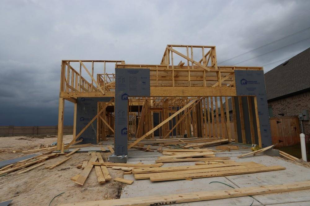 Let us show you how our advanced framing techniques have stood the test of time and allow more insulation for a quieter and more energy efficient home.