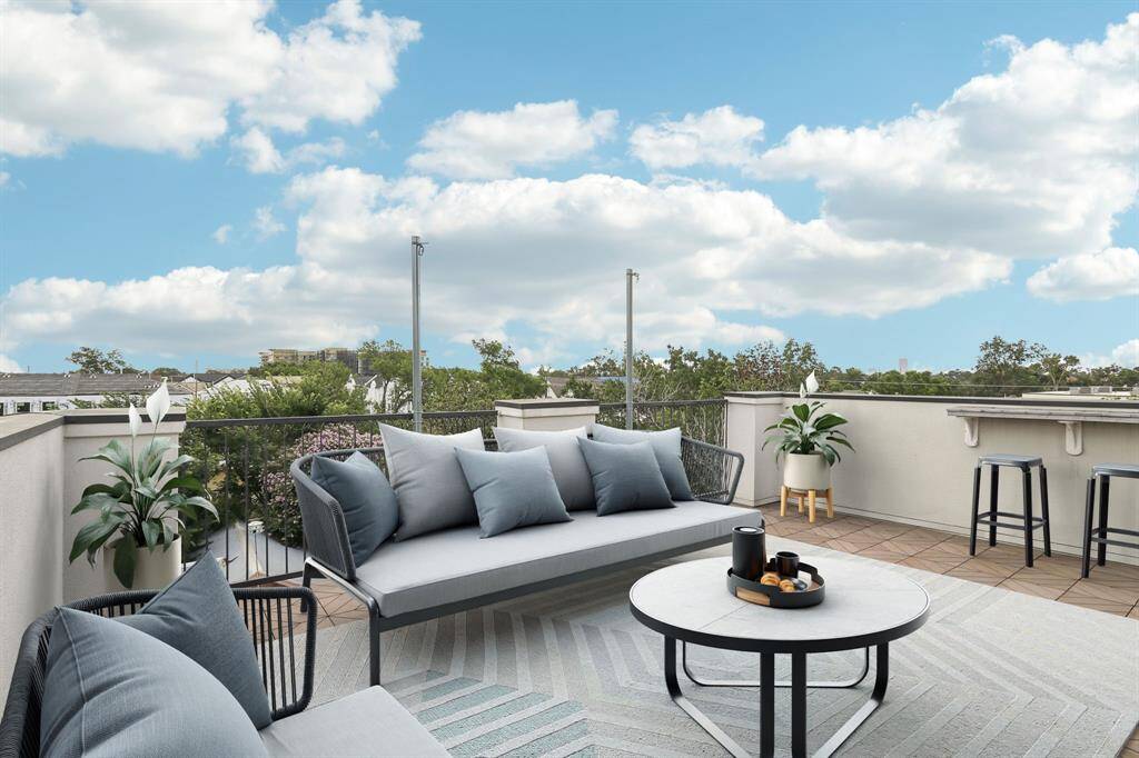 Another view of the terrace. Big space and great for entertaining your guests and beautiful views of downtown