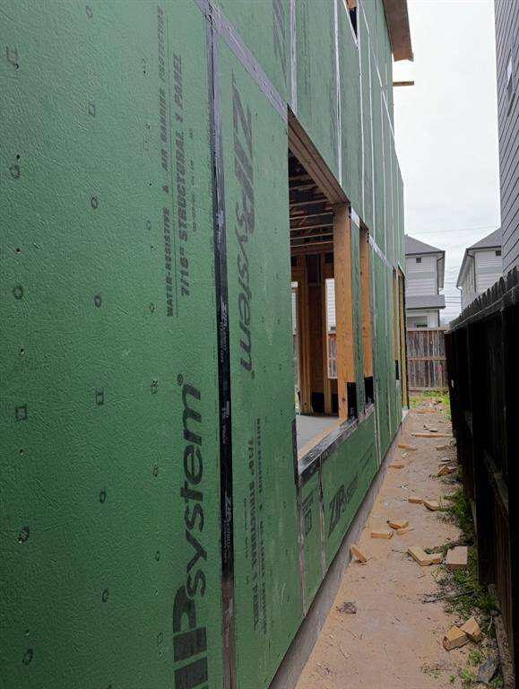 Zip system cladding superior to osb board and Tyvek / wrap system- only seen in high end homes - not seen in this price point / neighborhood !