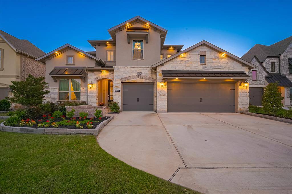 Discover your dream home at 11319 Wild Bergamot Ct—a stunning blend of modern elegance and comfort.