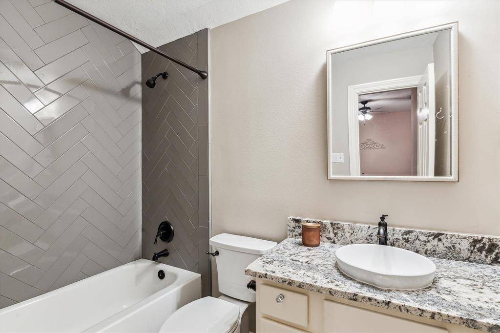 En suite bath