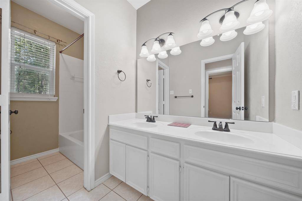 Guest bathroom with separate shower and toilet