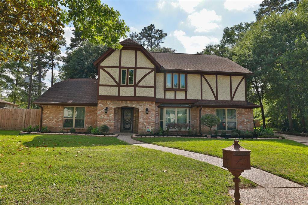 Welcome home to 11731 Glenway in beautiful Lakewood Forest zoned to CFISD.