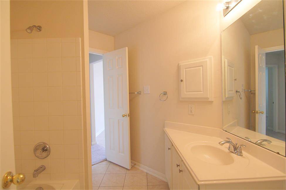 hall bath (reverse angle)