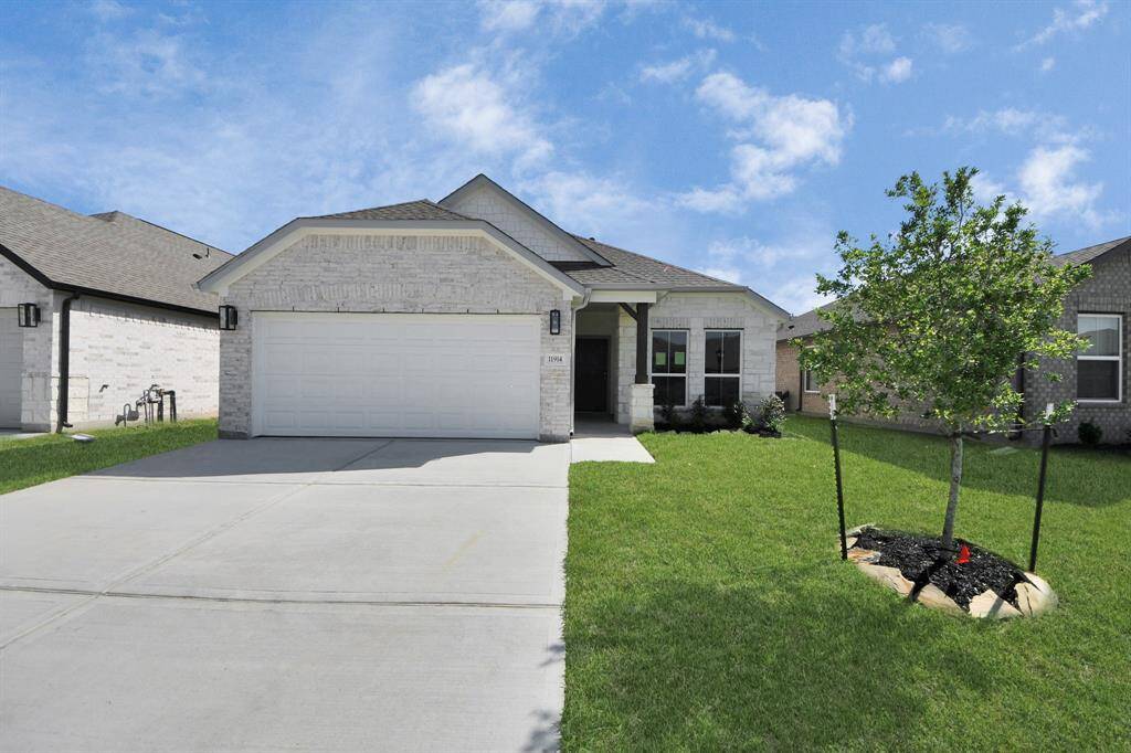 Sample photo of completed home with similar floor plan. Actual colors and selections may vary.