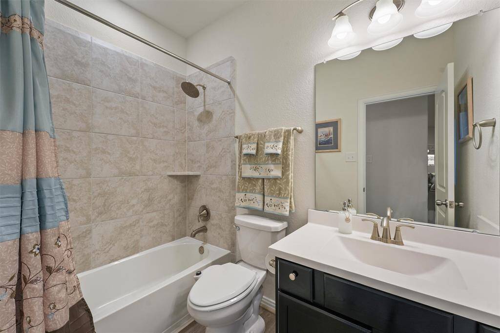 Full bathroom downstairs