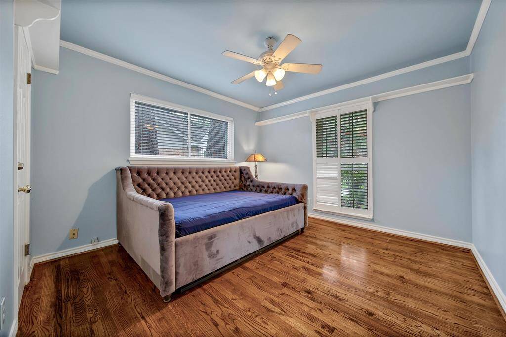 Secondary bedroom with a spacious closet.