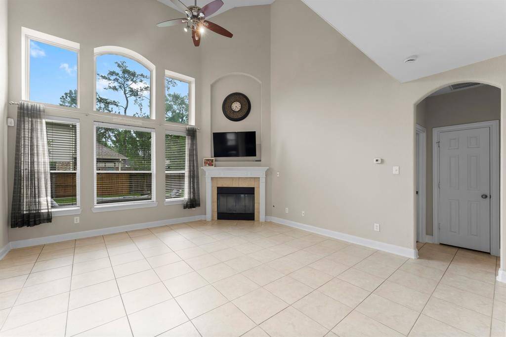 High ceilings and walls of windows for natural lighting