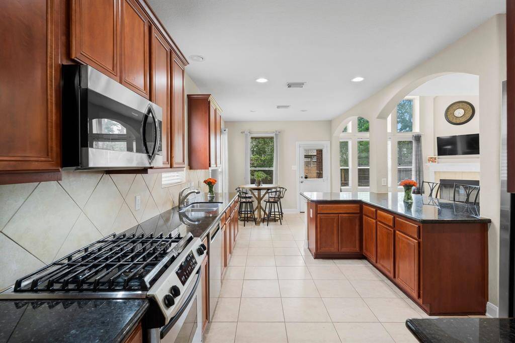 Granite and tile back splash