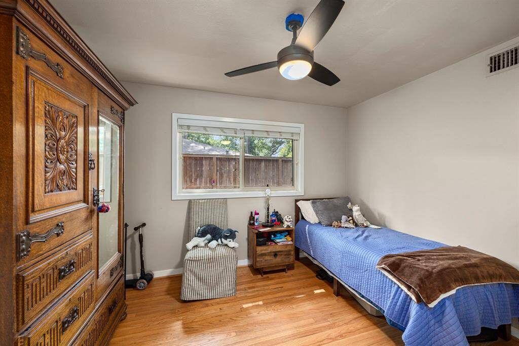 Secondary Bedroom