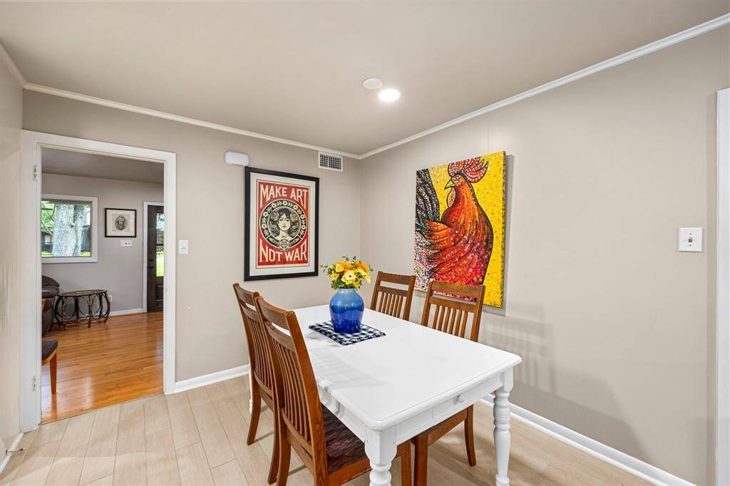 Breakfast Area & Kitchen open up to Living Room, creating a nice flow through the home.