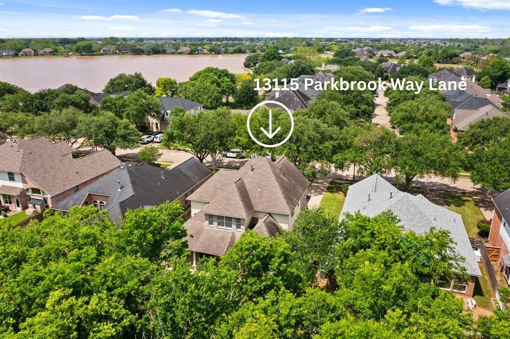 From your backyard, the main lake of Orchard Lake Estates is just moments away—complete with a 2-mile path.