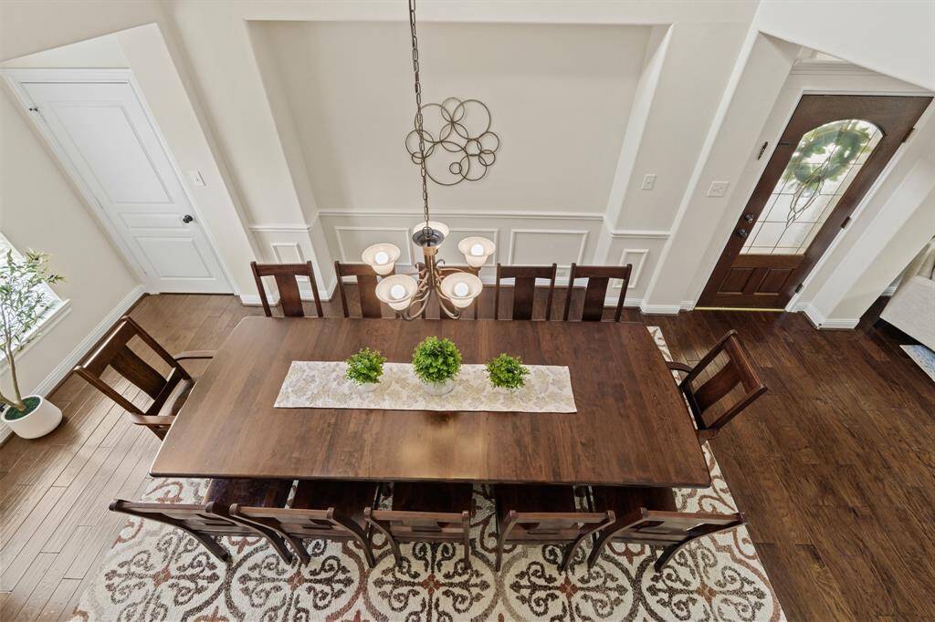 This view highlights how seamlessly the kitchen connects to the dining room—convenience meets charm.