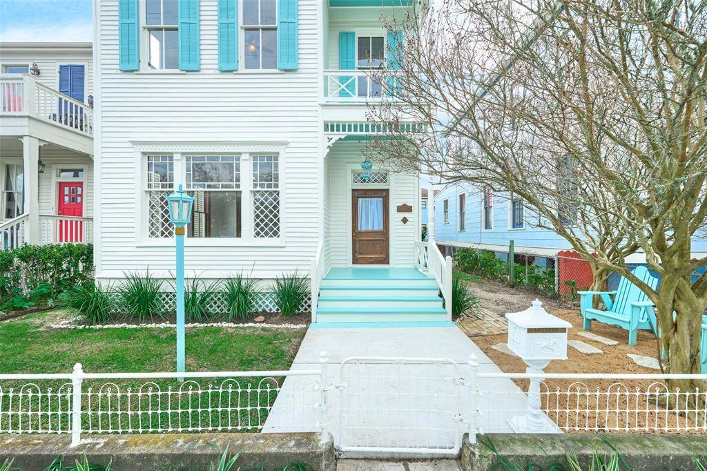 Charming historic 1900 Storm Survivor, showcasing resilience and timeless beauty. Don't miss this unique opportunity!