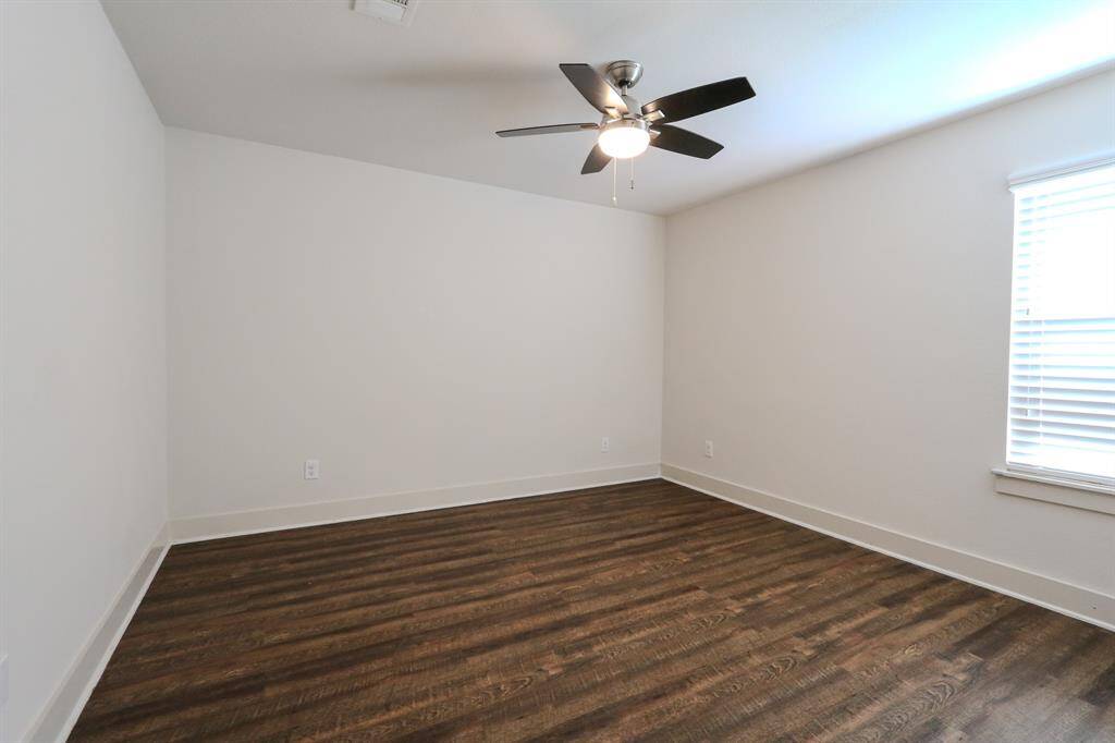 Guest bedroom I.
