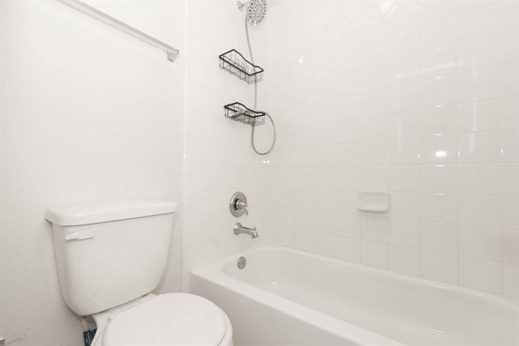 Upstairs 2nd Bath