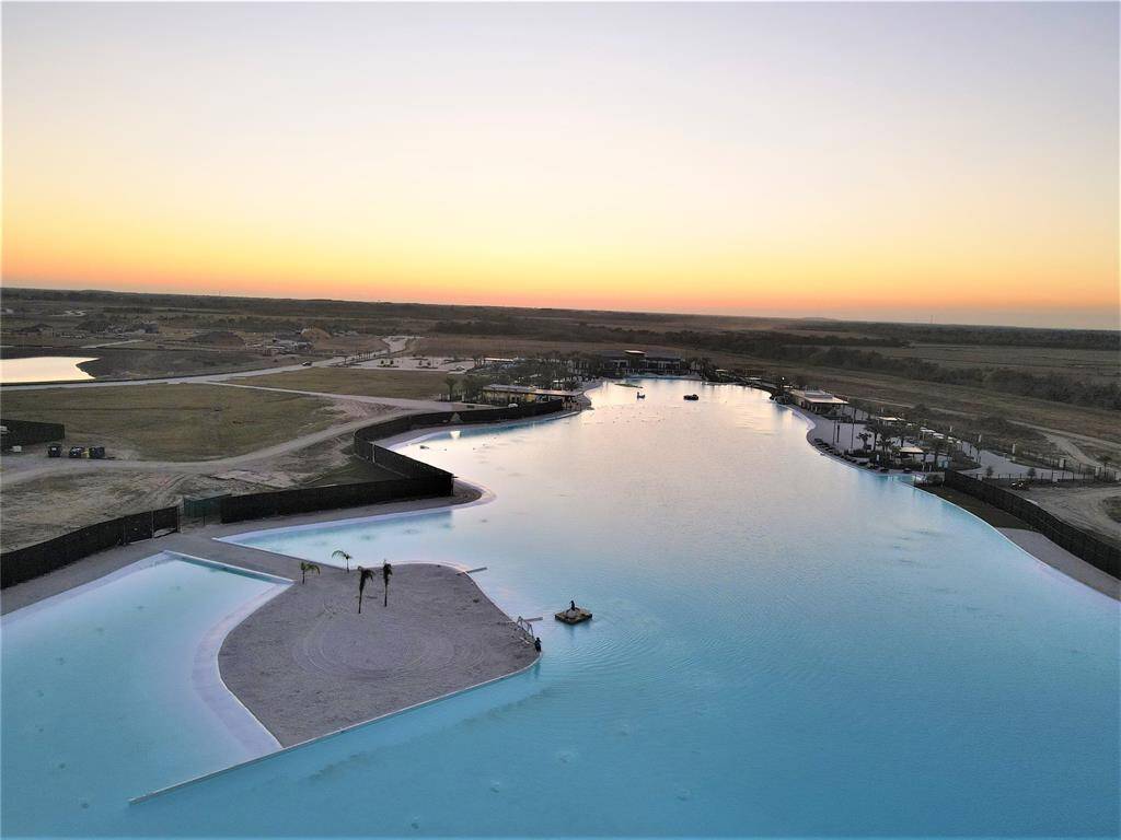 Experience breathtaking sunset views every evening. Schedule your visit today!
