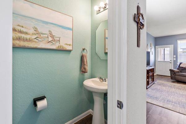 Half Bathroom off Livingroom