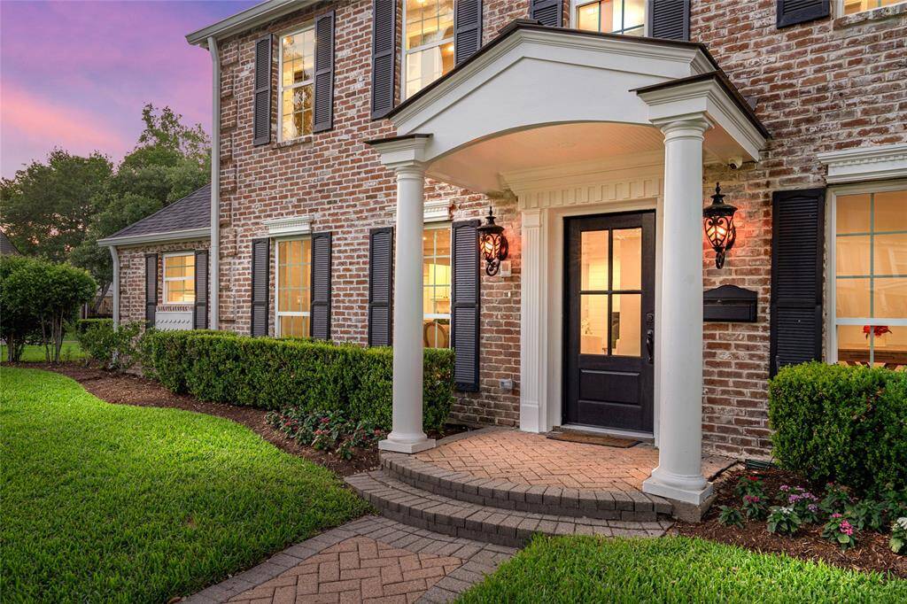 FRONT PORCH - Fabulous curb appeal. A charming front porch with timeless pillars welcomes you into the home.