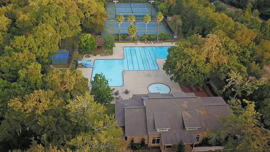 NFC CLUBHOUSE & POOL