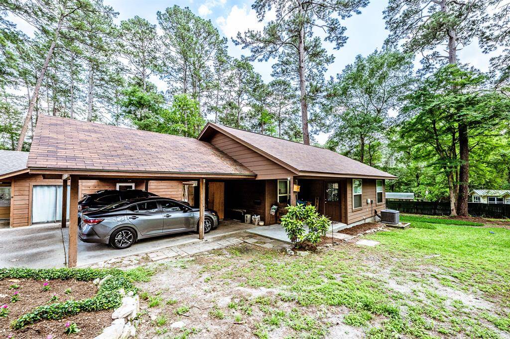 Carport and apartment.