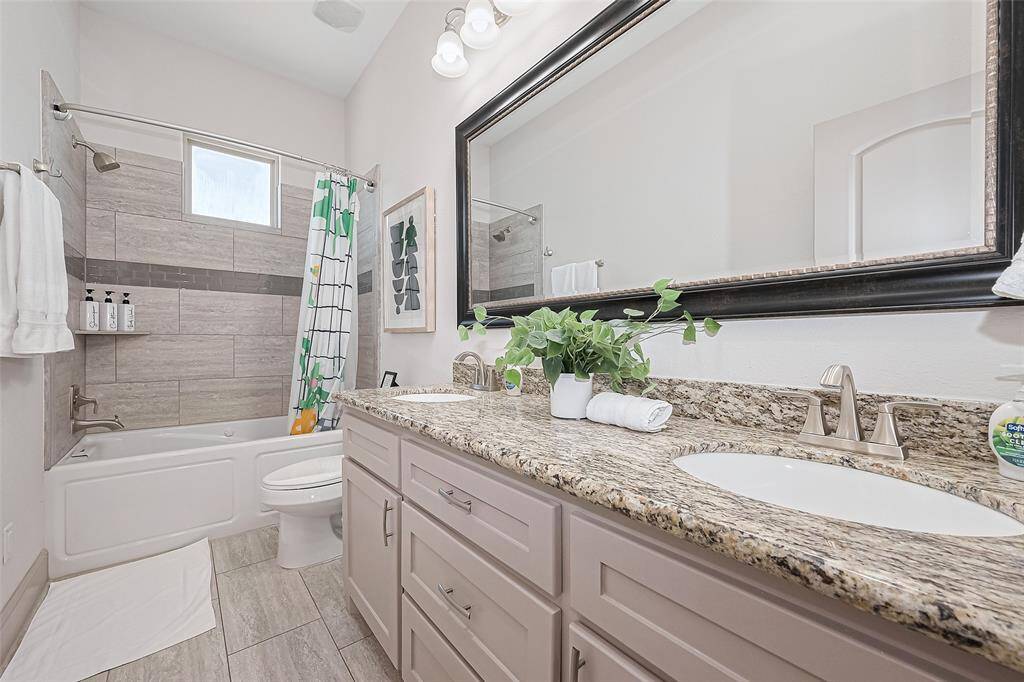Guest Bathroom with Jetted Bathtub
