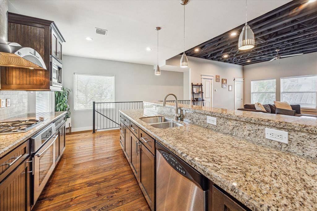 Amazing counter space which allows for plenty of cooking space and your favorite small appliances.