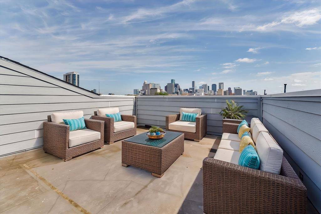 Virtually Stage Roof Top Terrace
