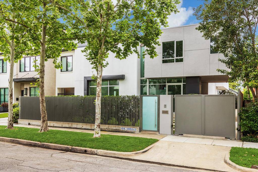 Welcome to 1516 Harold. Home features automatic driveway and pedestrian gate