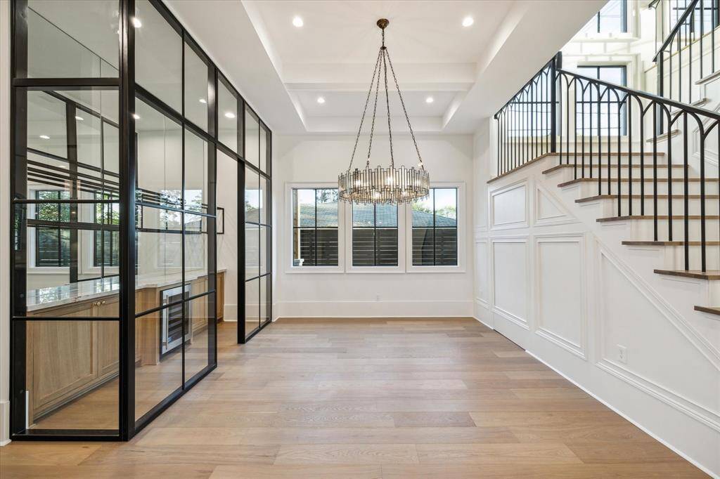 Custom trim detail throughout*Picture is of a recently constructed home by the builder.  1519 Candlelight will be similar in quality, but these pictures are not meant to be an exact representation of the new home. Specs of home may change at sole discretion of the seller.