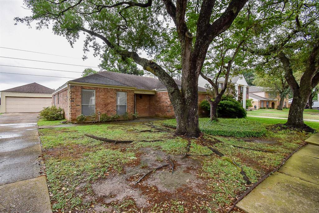 Welcome to 15210 Windy Cove!