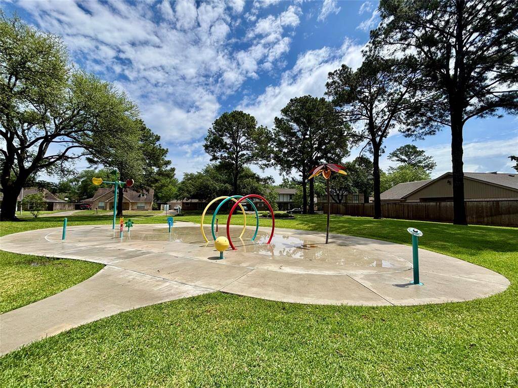 Splash pad.