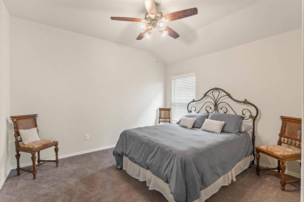 Bedroom #3 has queen size bed.