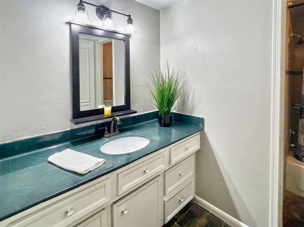 Secondary bathroom
