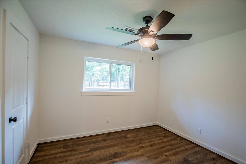 Secondary bedroom