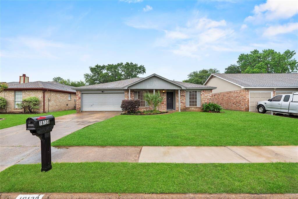 Welcome to 16138 Little Cypress Lane!