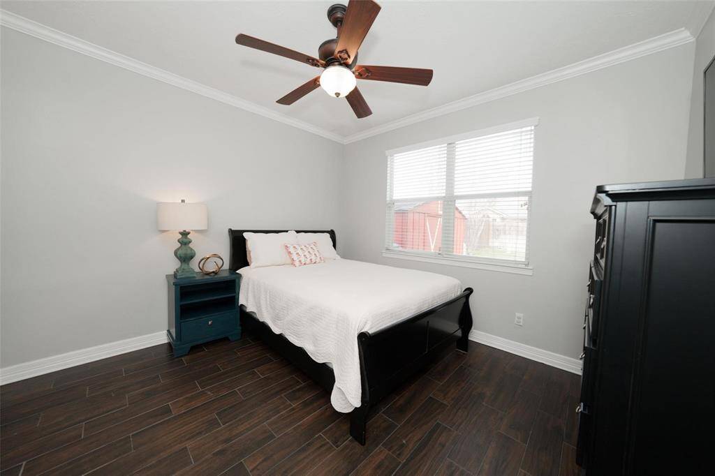 Bedroom 1 (1st Floor)