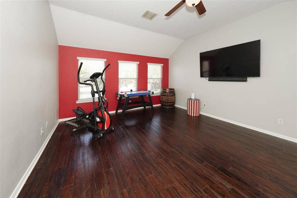 2nd Floor Game Room/Living Area