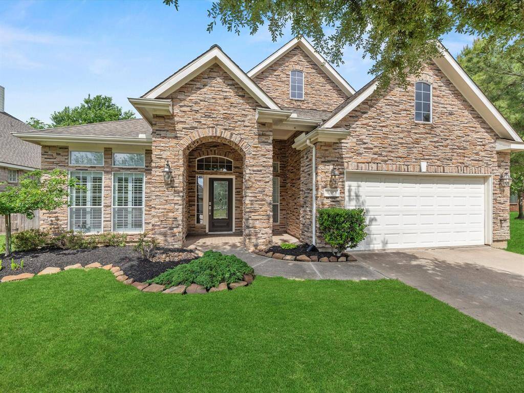 Front Stacked Stone Elevation