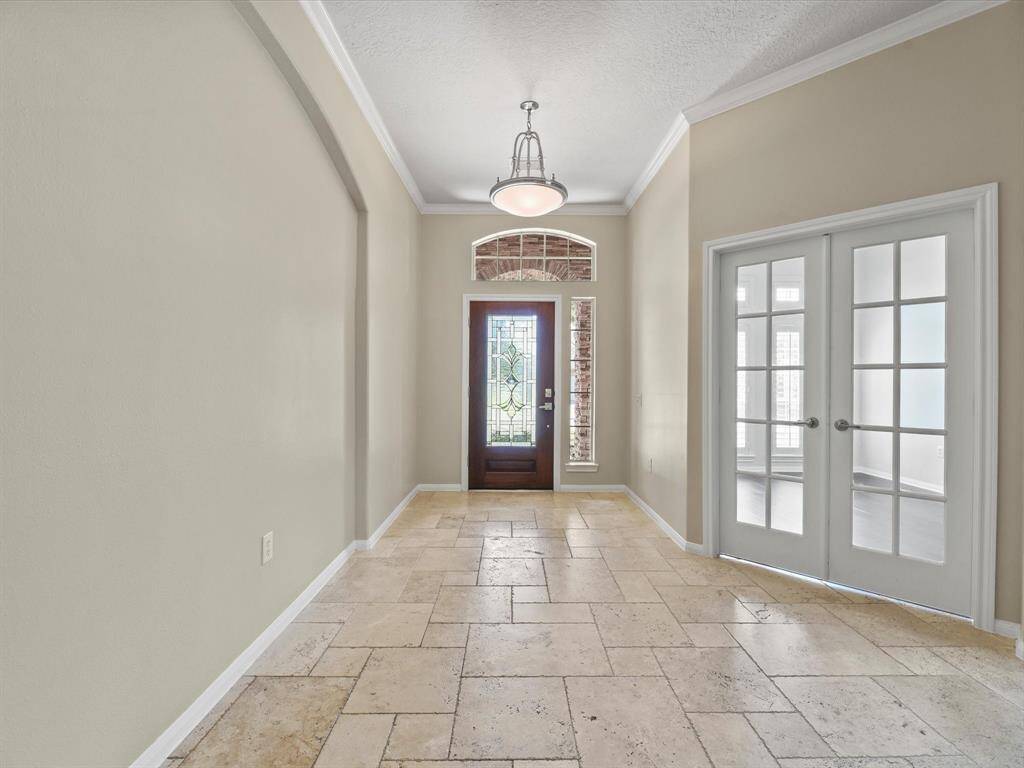Entryway with wide hallway