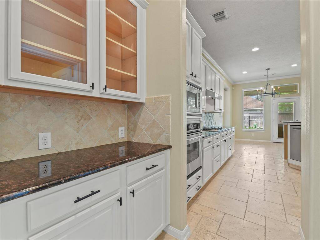Butler's Pantry