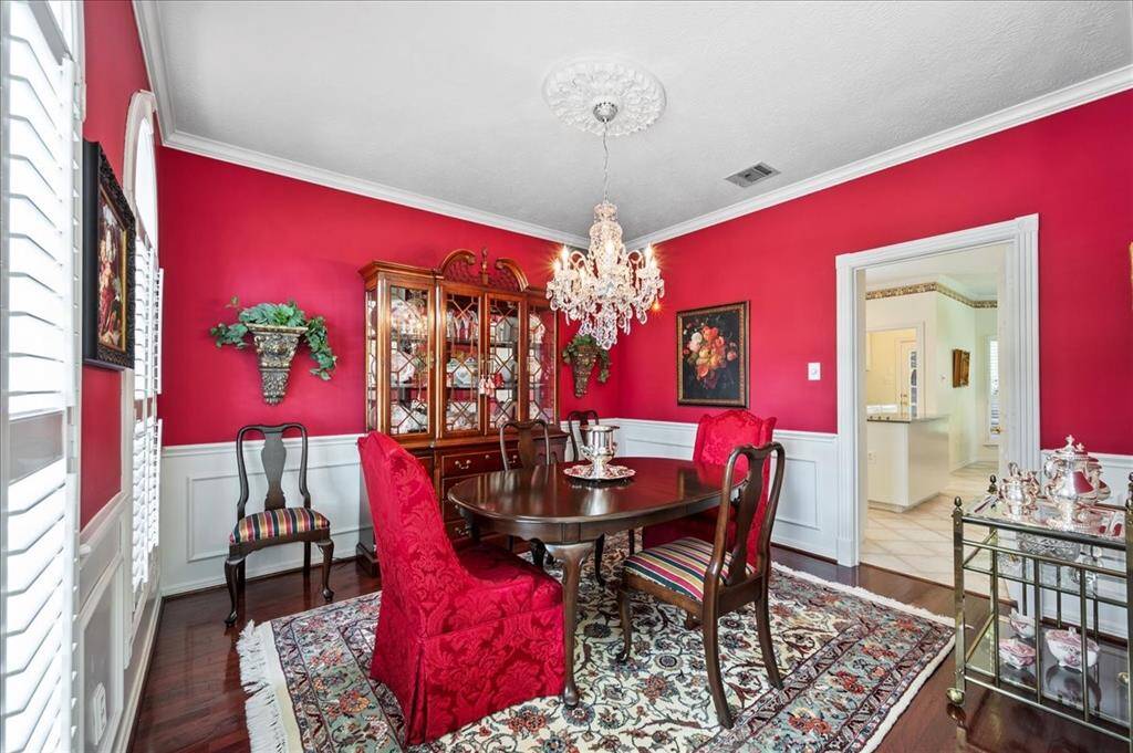 Formal dining room