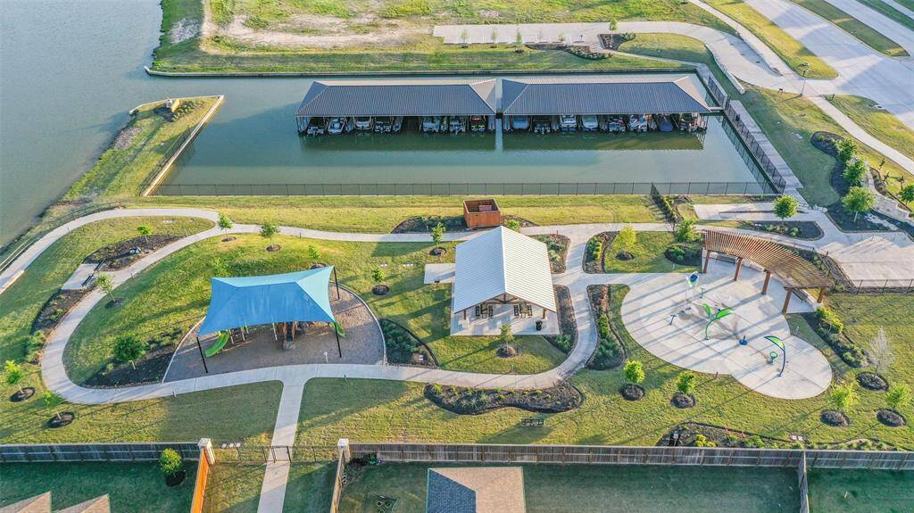 Marina Bay Park is right around the corner and has a splash pad, covered park and boat slips.