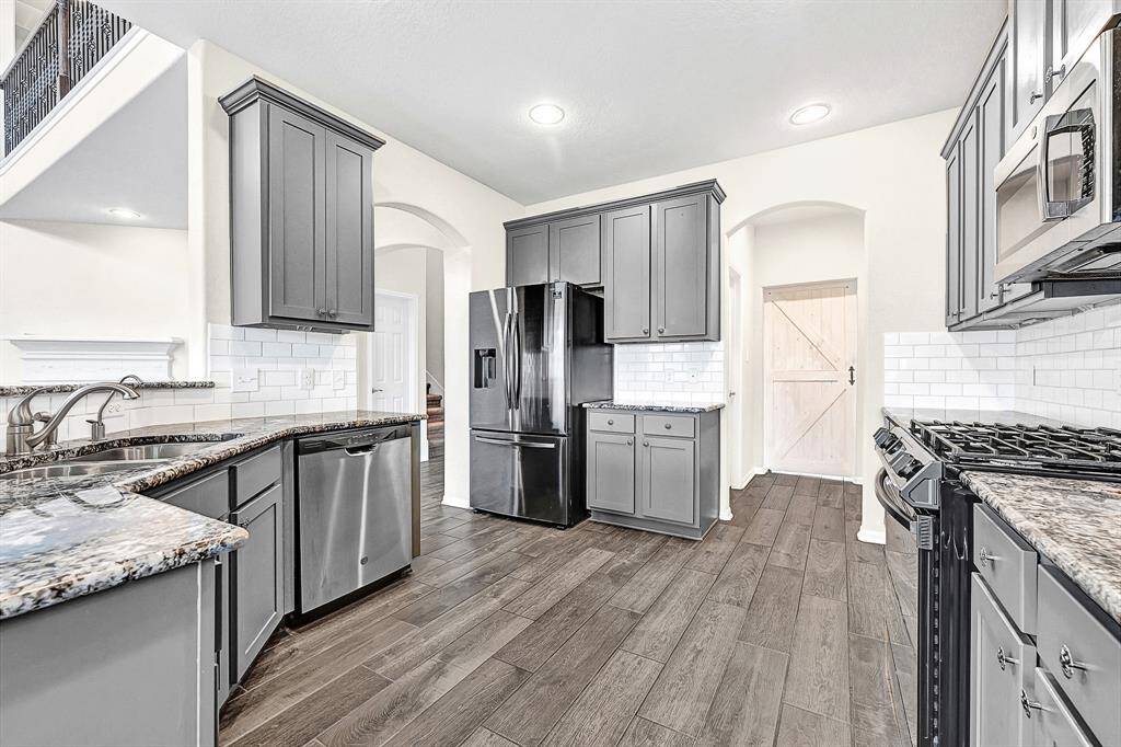Property Image 8