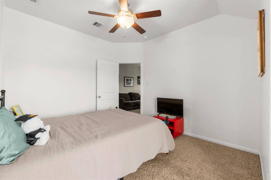 Large Secondary Bedroom with Walk-In Closet