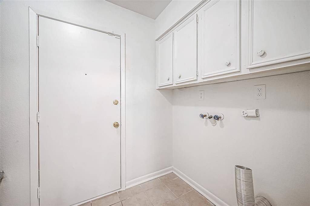 Laundry room just off kitchen